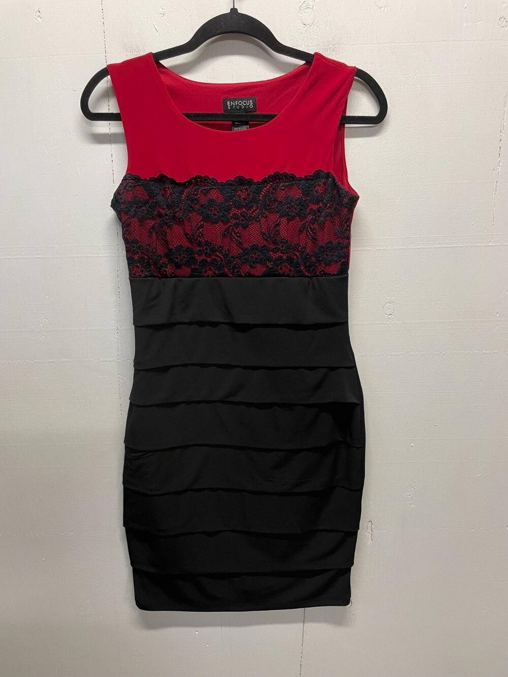 Enfocus Women's Cocktail Dress Size 6 Sleeveless,Tiered Black Skirt & Red Bodice